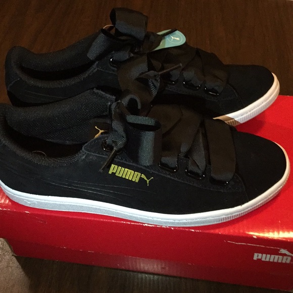 brand new puma shoes